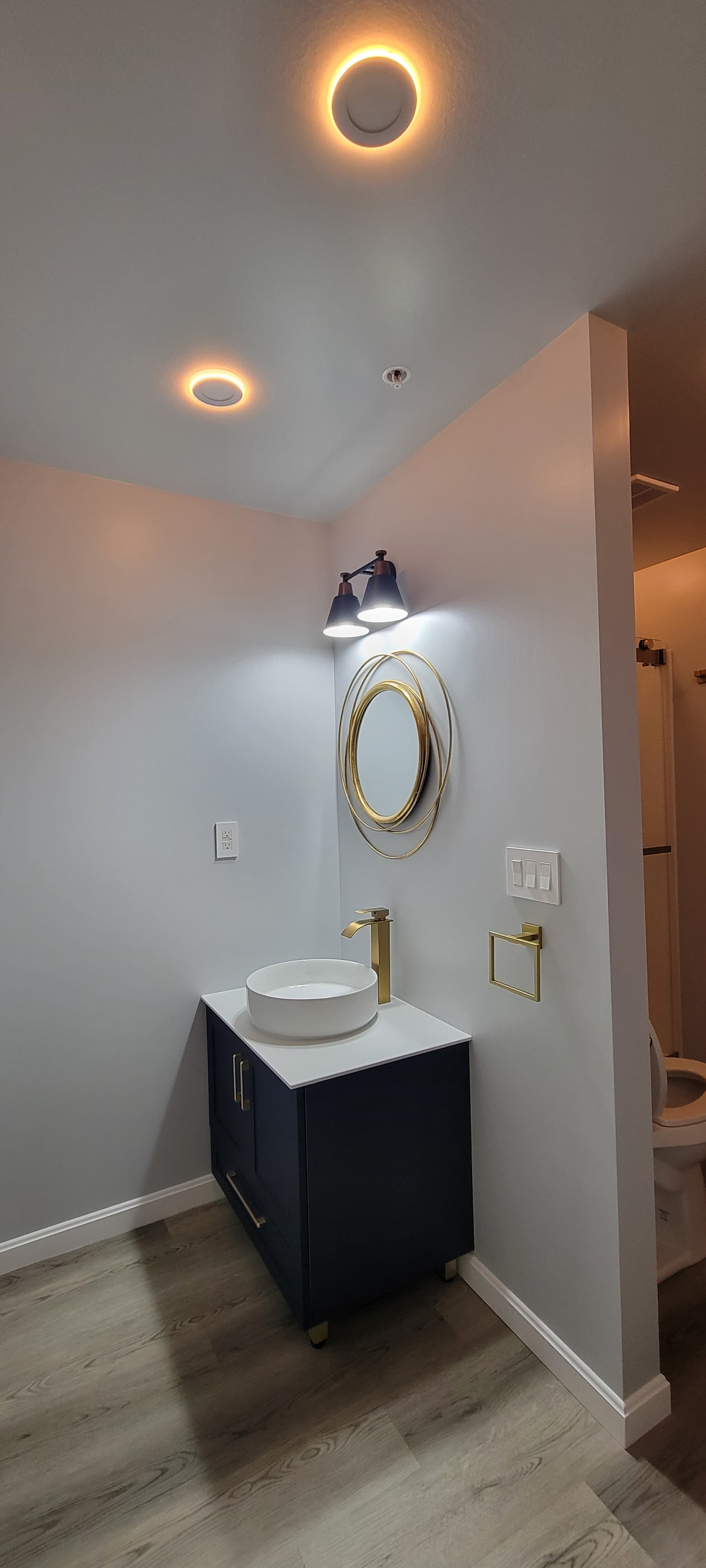 Bathrooms image